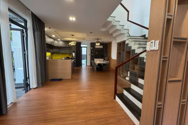 Вилла, 4 спальни · 450 м² 3