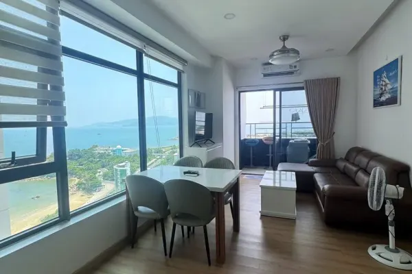 Квартира, 2 спальни · 65 м² 3