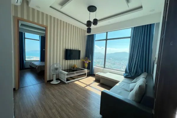 Квартира, 2 спальни · 65 м² 3
