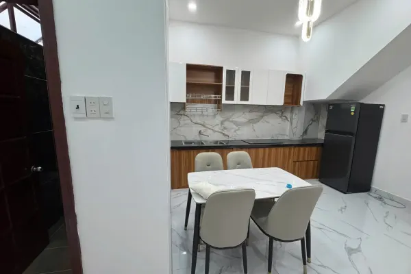 Дом, 3 спальни · 180 м² 4