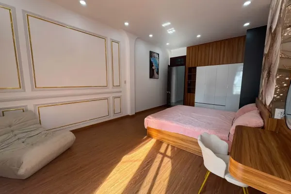 Дом, 3 спальни · 180 м² 5