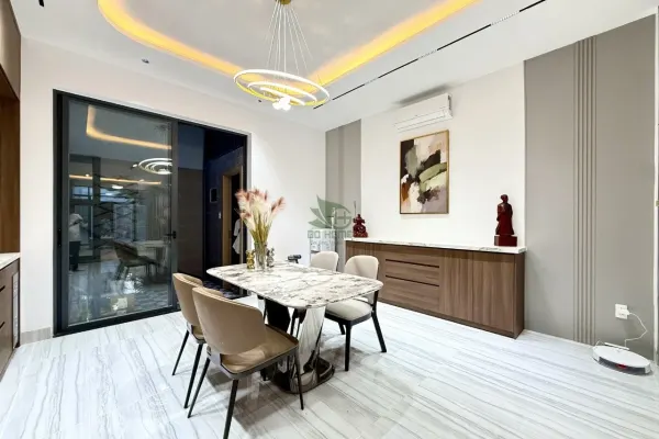 House, 4 спальни, 400.00 м² 5