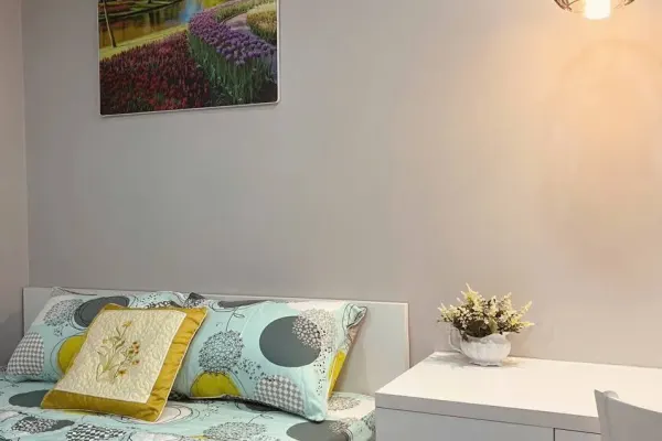 Квартира, 2 спальни · 60 м² 2