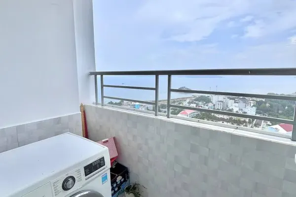 Квартира, 2 спальни · 65 м²