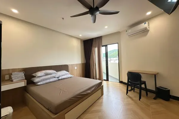Apartment 4