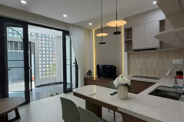 Квартира, 2 спальни · 80 м²