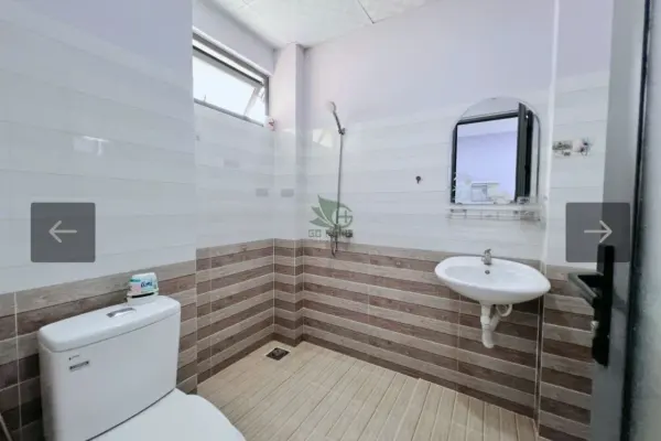 Apartment 4