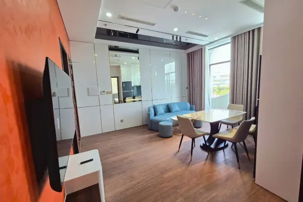Квартира, 2 спальни · 80 м²