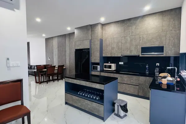 House, 3 спальни, 270.00 м² 8
