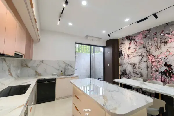 Дом, 3 спальни · 270 м² 3