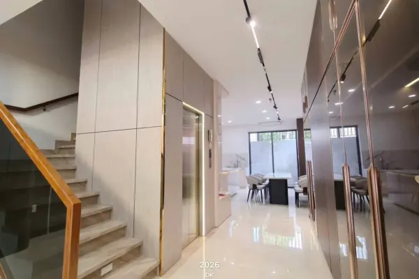 Дом, 3 спальни · 270 м² 4
