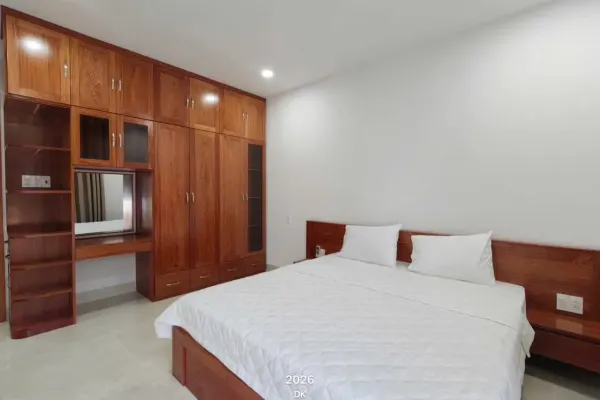 Дом, 3 спальни · 270 м² 5