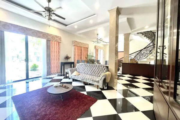 Вилла, 6 спален · 650 м² 6