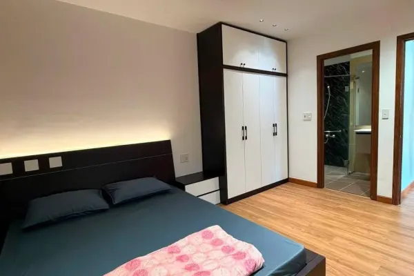 Квартира, 2 спальни · 70 м² 4