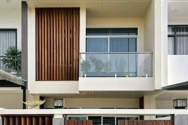 Дом, 3 спальни · 230 м²