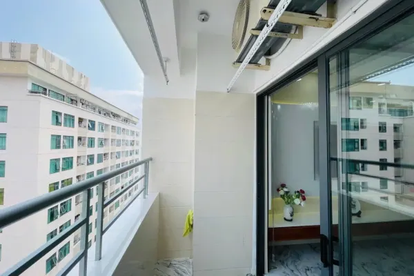 Квартира, 2 спальни · 70 м² 9