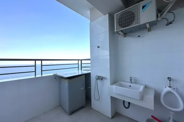 Квартира, 3 спальни · 71 м² 3