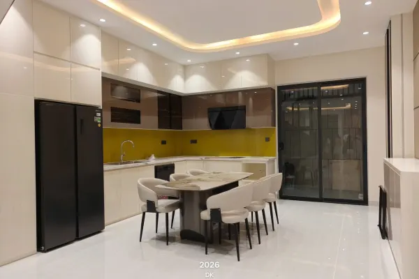 Дом, 3 спальни · 270 м² 2