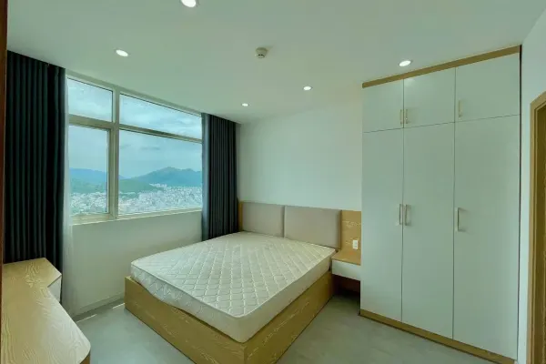 Квартира, 2 спальни · 70 м² 3