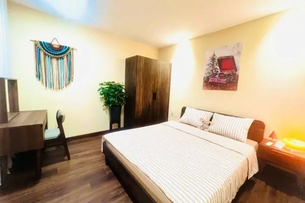 Квартира, 2 спальни · 70 м² 8
