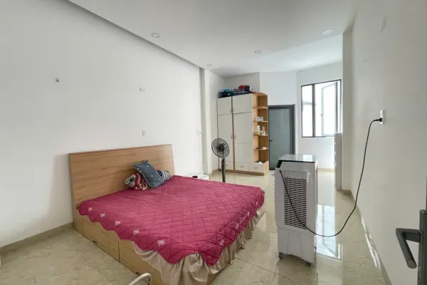 Дом, 3 спальни · 170 м²
