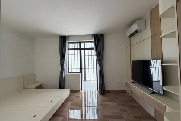 Дом, 4 спальни · 270 м² 5