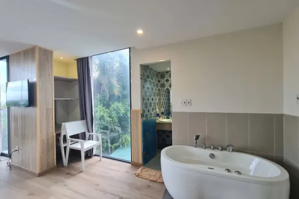 Квартира, 2 спальни · 70 м² 3
