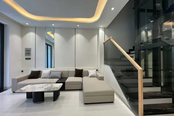 Дом, 3 спальни · 270 м²