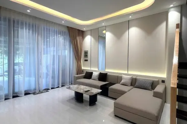 Дом, 3 спальни · 270 м² 2