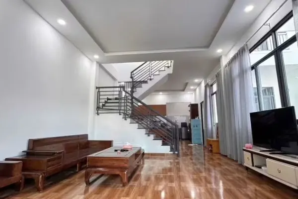 Дом, 3 спальни · 142 м² 4