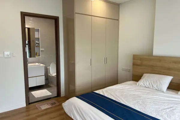 Квартира, 2 спальни · 75 м² 4