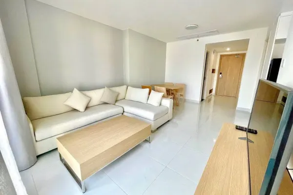 Квартира, 2 спальни · 70 м² 2