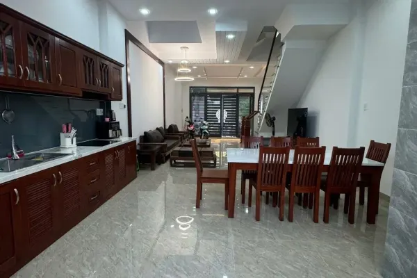 Дом, 4 спальни · 75 м² 2