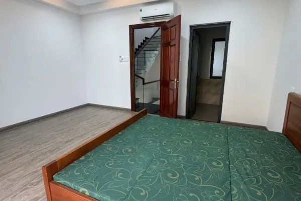Дом, 4 спальни · 75 м² 4