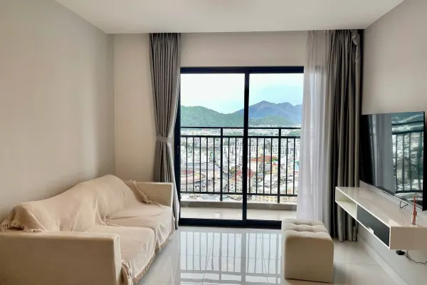Квартира, 2 спальни · 70 м²