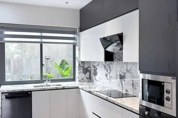 Дом, 3 спальни · 270 м² 2