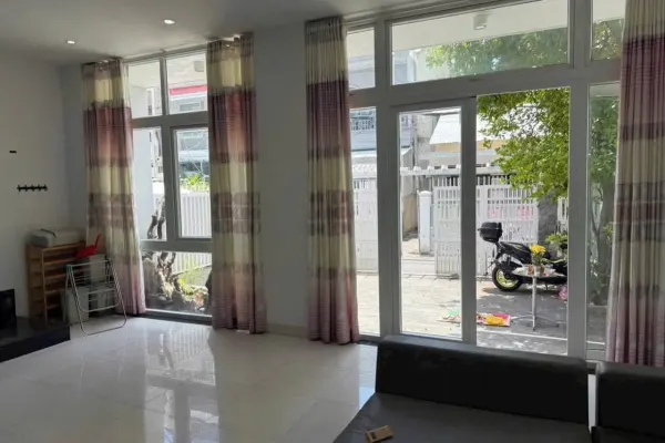 Вилла, 5 спален · 300 м² 4