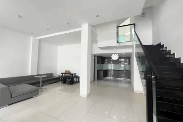 Вилла, 5 спален · 300 м² 6