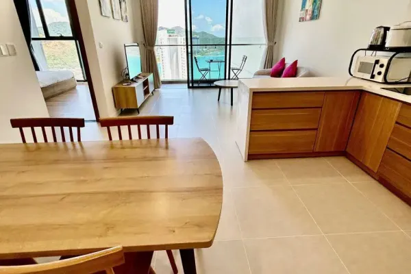 Квартира, 2 спальни · 80 м² 2