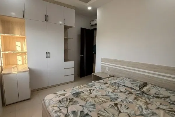 Квартира, 2 спальни · 70 м² 3