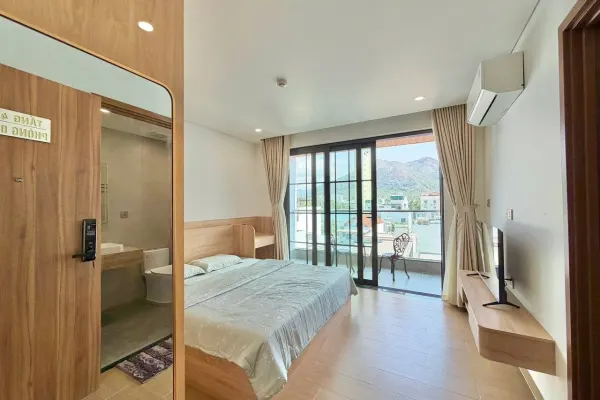 Квартира, 2 спальни · 80 м² 2