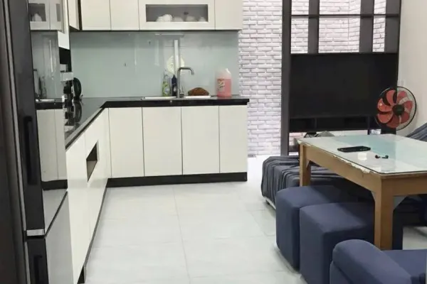 House, 4 спальни