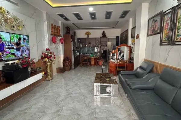 Дом, 1 спальня · 65 м²