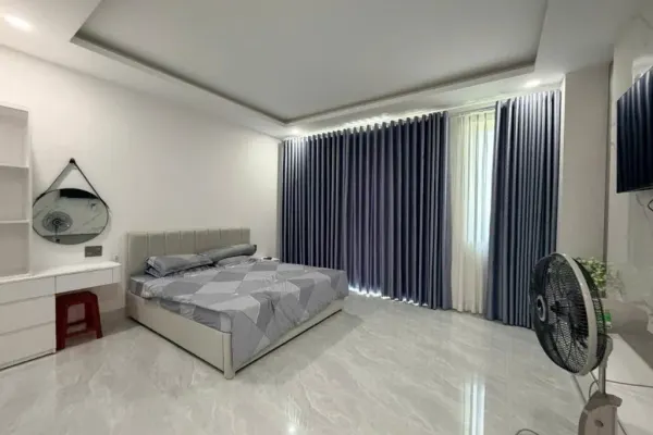 Дом, 3 спальни · 270 м² 5
