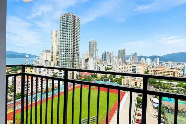 Квартира, 2 спальни · 70 м² 8