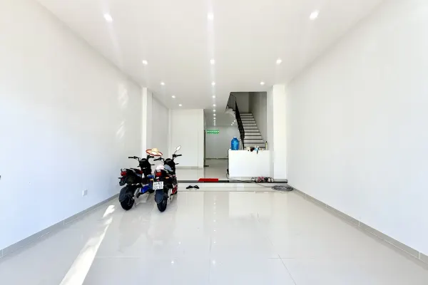 Дом, 3 спальни · 400 м² 8