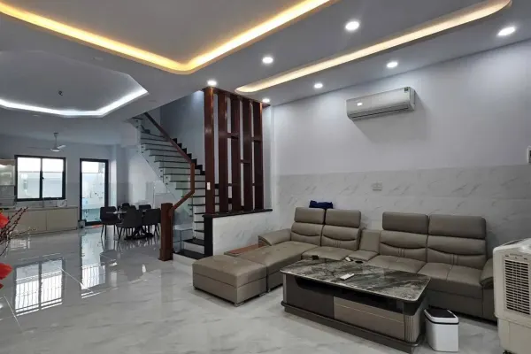 House, 3 спальни, 270.00 м² 2