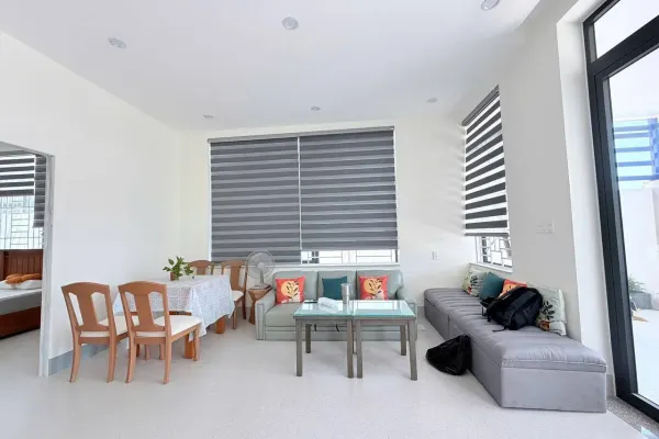 Квартира, 2 спальни · 90 м² 3
