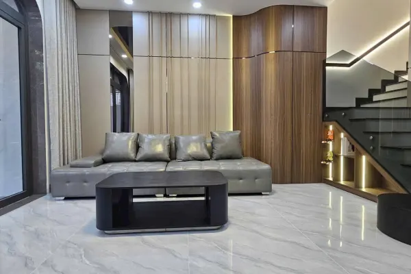House, 3 спальни, 270.00 м² 3