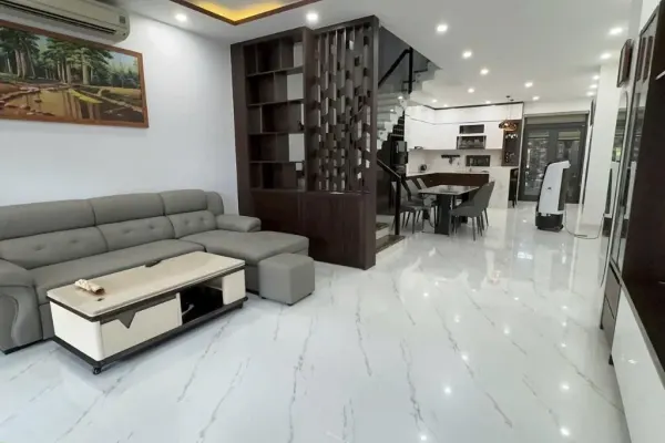 Дом, 3 спальни · 270 м² 5